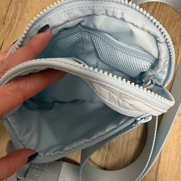 lululemon Light Blue Mist Crossbody Belt Bag - Picture 16 of 16